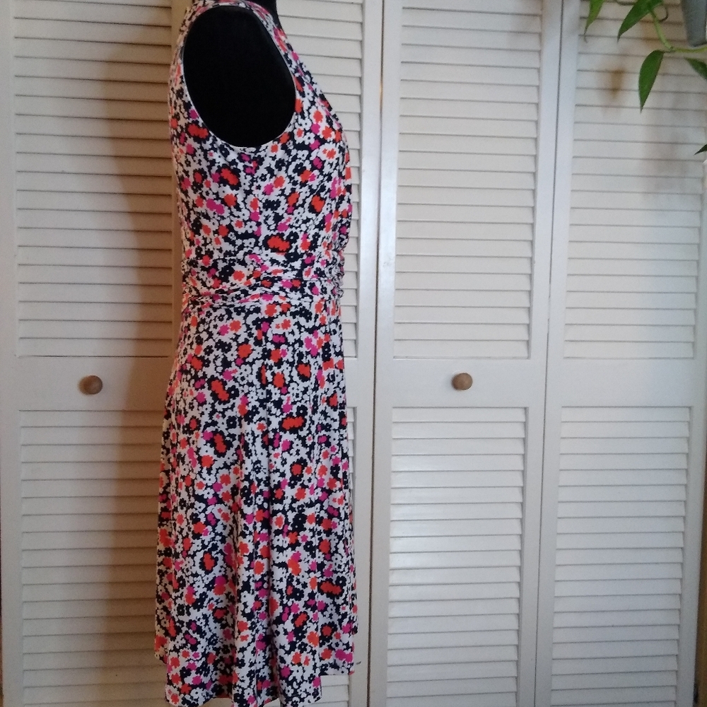 Tommy Hilfiger Floral Wrap Dress Sleeveless V-Neck Fit & Flare Pink Orange Sz 6 - Picture 10 of 12
